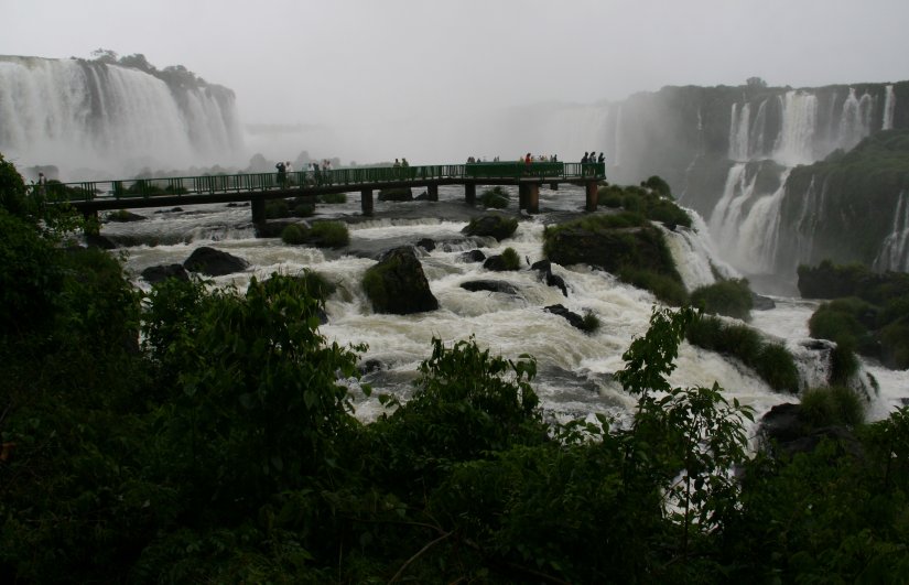 Appoaching Devil's Throat overlook on Brazilian side of Iguassu Falls