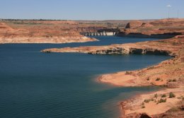 Lake Powell looking toward the top of the Glen Canyon Dam